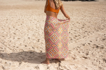 Rosy Tides - Recycled Sand Free Beach Towel